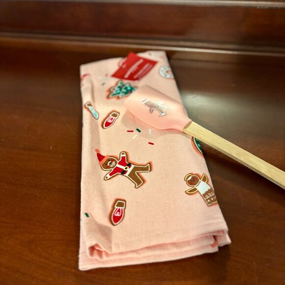 NWT Pink Gingerbread Christmas Holiday Kitchen Towel and Spatula - Picture 6 of 8